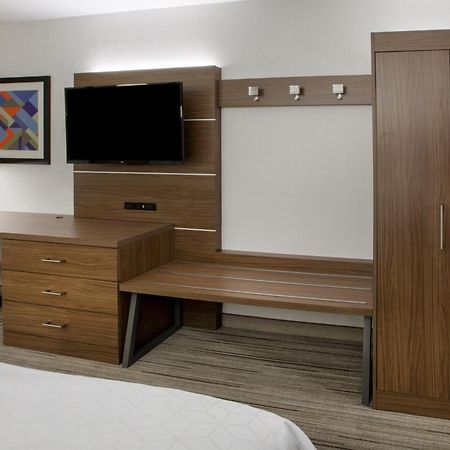 Holiday Inn Express & Suites - Miramar By Ihg Bagian luar foto