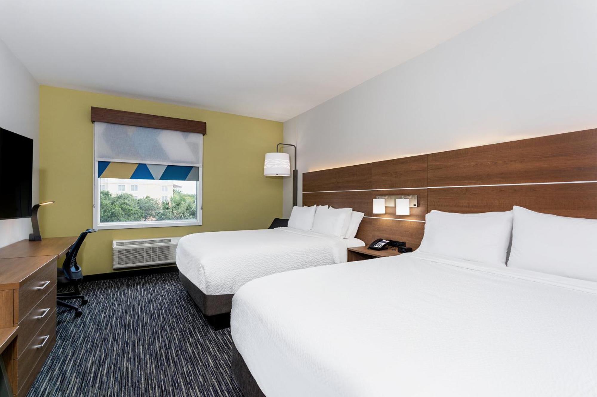 Holiday Inn Express & Suites - Miramar By Ihg Bagian luar foto