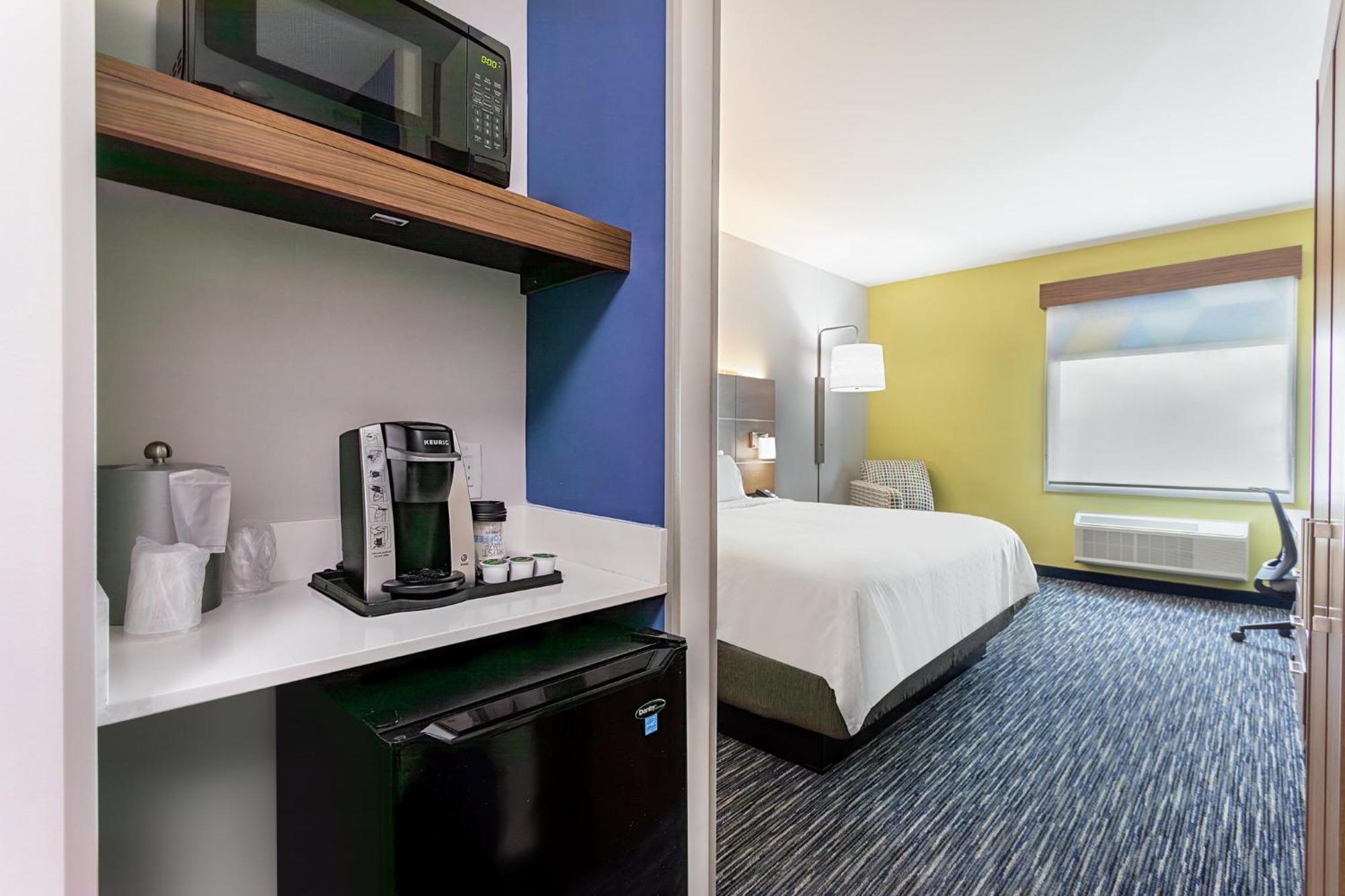 Holiday Inn Express & Suites - Miramar By Ihg Bagian luar foto