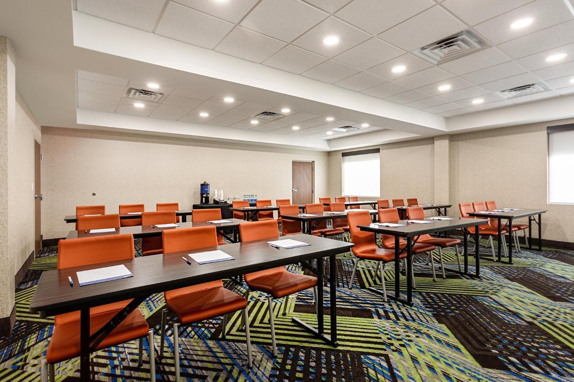 Holiday Inn Express & Suites - Miramar By Ihg Bagian luar foto